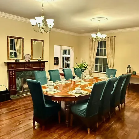 Summer Sale! Beakstown House Luxurious 5-bed Casa de Férias