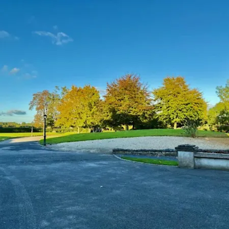 Summer Sale! Beakstown House Luxurious 5-bed Prázdninový dům Thurles